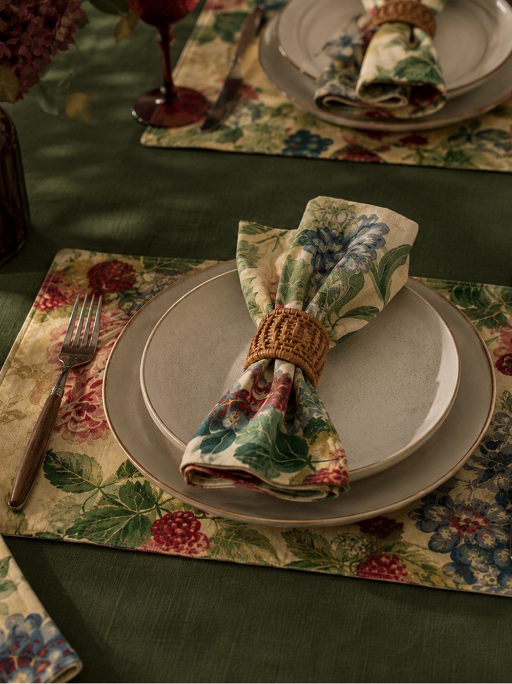 Botanical Print Cotton Napkin and Placemat Set — Green